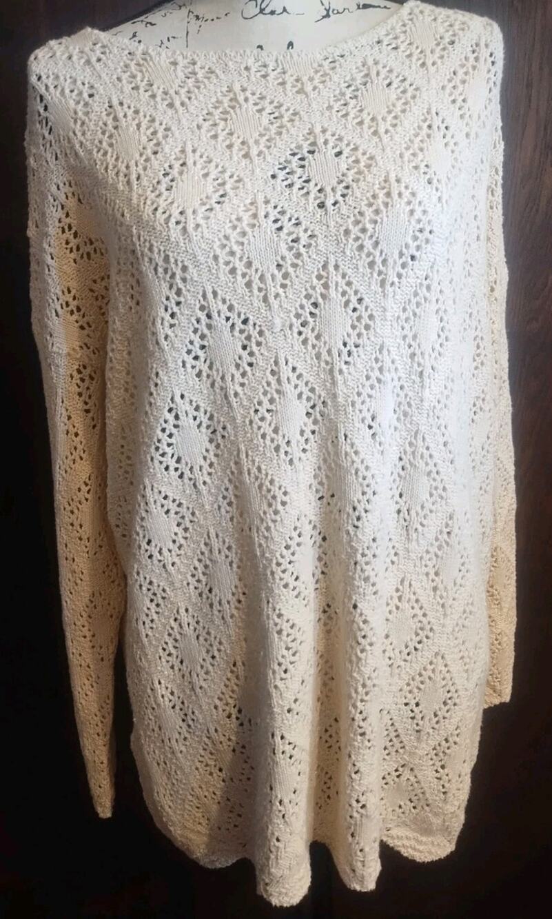 Crochet Sweater Cream Ivory Cotton Cottagecore Scalloped pullover Long Sleeve